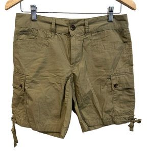 Lauren jeans co ralph Lauren green women's size 2 cargo shorts